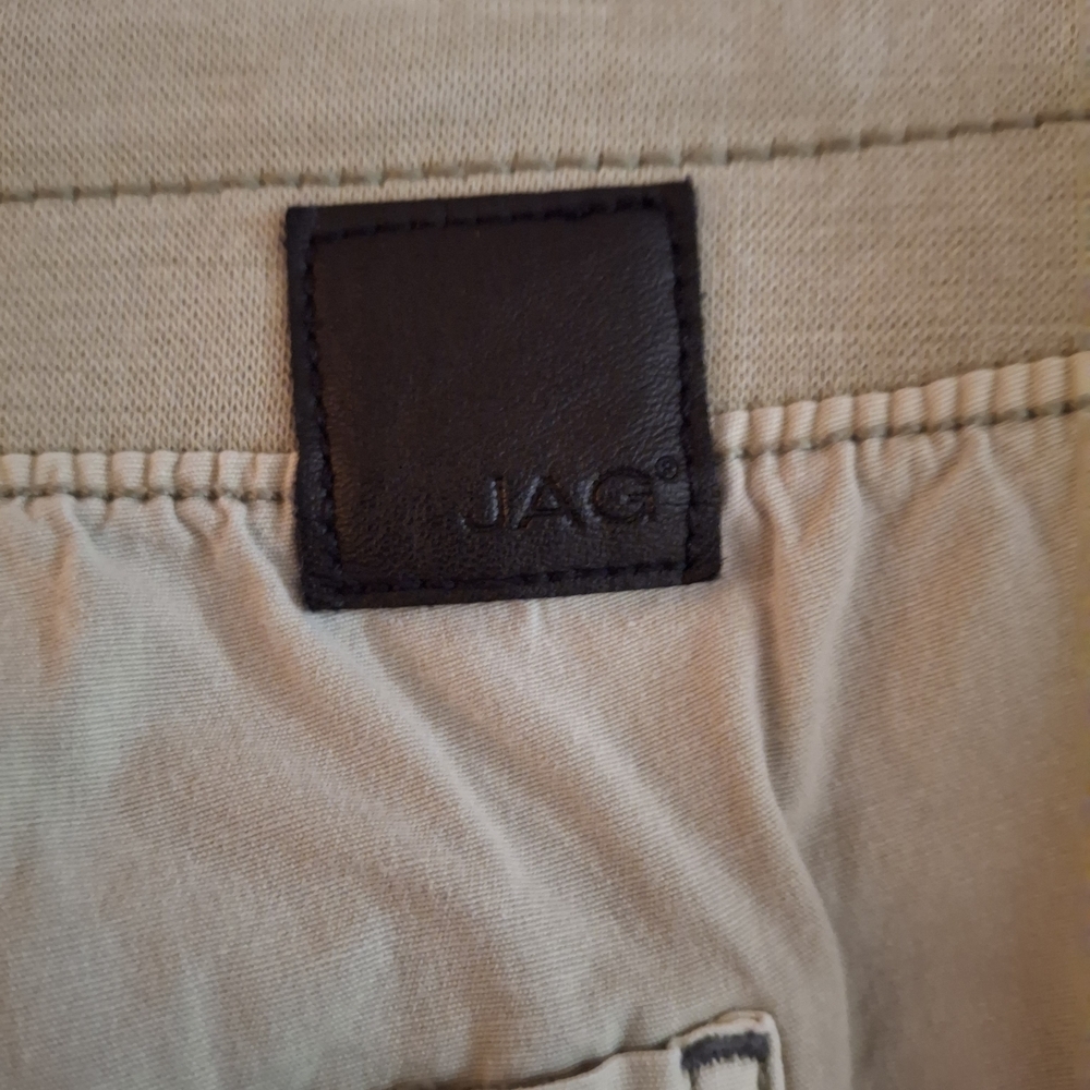 Jag Women's Light Green Cropped Cargo Pants - Picture 11 of 11